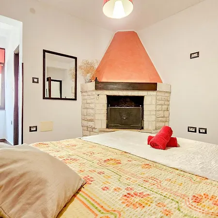 Keti One Apartamento *