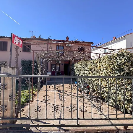 Keti D Apartment *